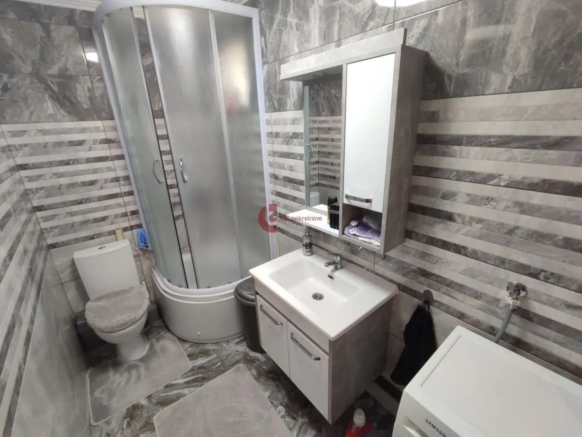 Prodaja, kuća, 313m², Peščara, Subotica