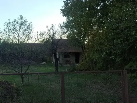 Prodaja, kuća, 32m², Crvene livade, Jagodina - image 2