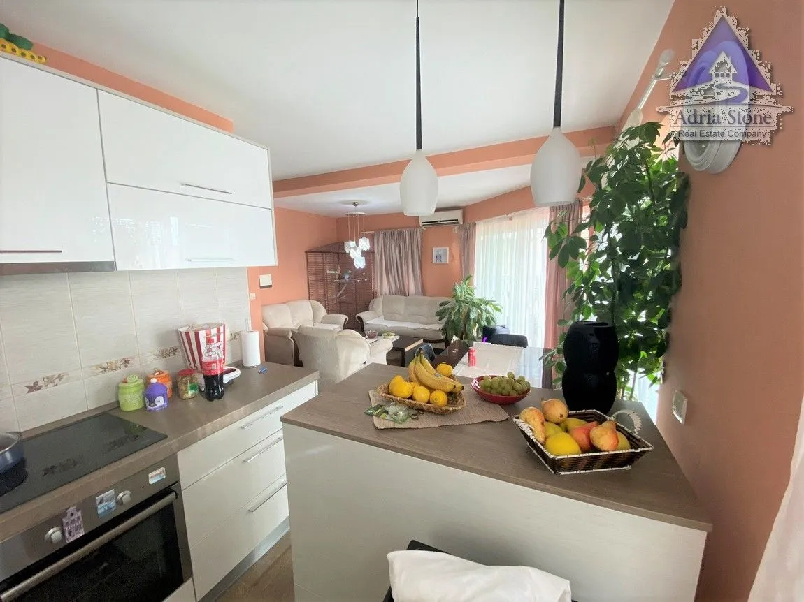 Prodaja, dvosoban stan, 80m², Kavač, Kotor
