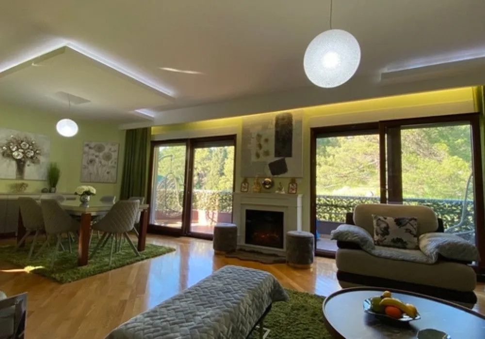 Prodaja, trosoban stan, 140m², Podgorica, Crna Gora