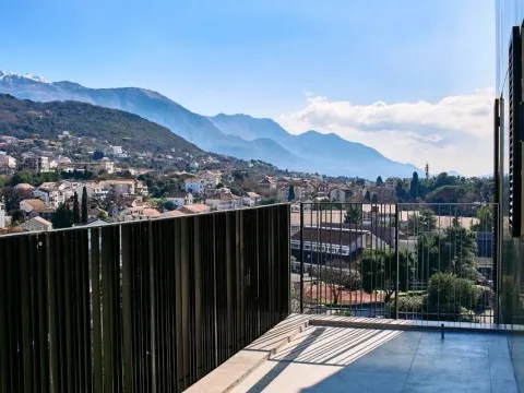 Sale, two bedroom apartment, 102m², Boka Place, Tivat - image 1