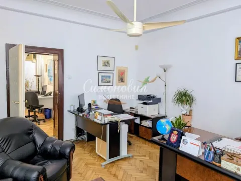 Sale, one bedroom apartment, 41m², Kalenić Pijaca, Vračar Sve Podlokacije - image 5
