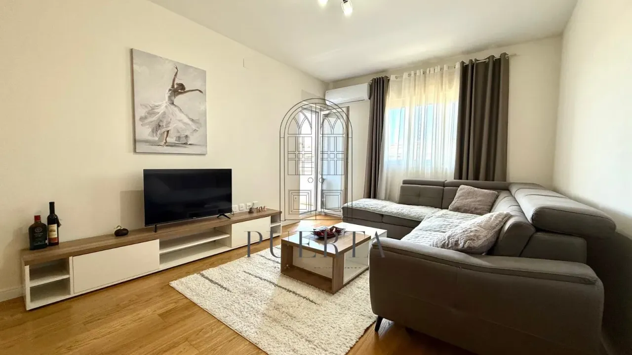 Rent, one bedroom apartment, 49m², Central Point, Podgorica