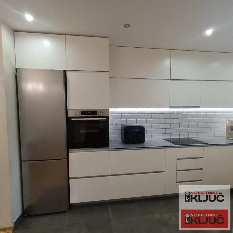 Prodaja, četvorosoban stan, 90m², Telep, Novi Sad Sve Podlokacije