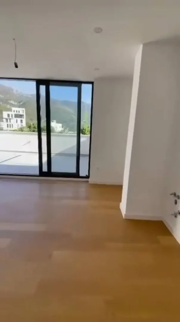 Prodaja, dvosoban stan, 109m², Bečići, Budva