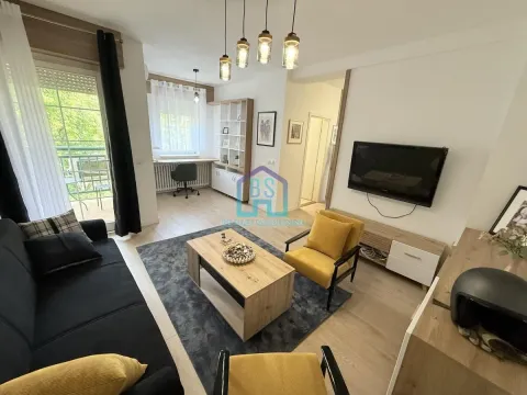 Izdavanje, dvosoban stan, 43m², Centar, Novi Sad - image 4