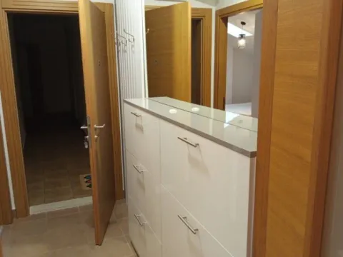 Izdavanje, jednosoban stan, 55m², Kava, Tivat - image 5