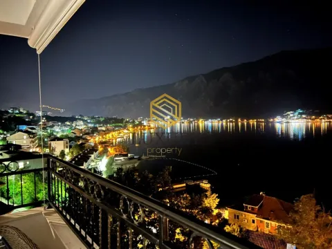 Sale, two bedroom apartment, 85m², Dobrota, Kotor - image 2
