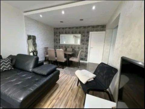 Prodaja, dvosoban stan, 120m2, Centar, Loznica Prodaja, dvosoban stan, 120m2, Centar, Loznica