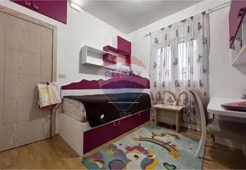 Izdavanje, trosoban stan, 95m², Blok 9, Podgorica - image 2