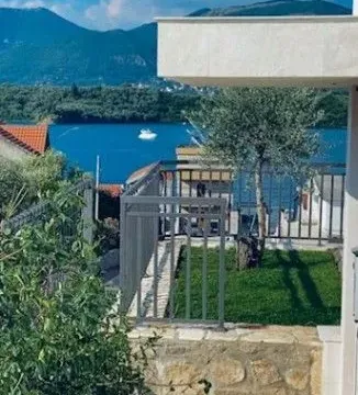 Izdavanje, jednosoban stan, 56m², Tivat, Crna Gora - image 3