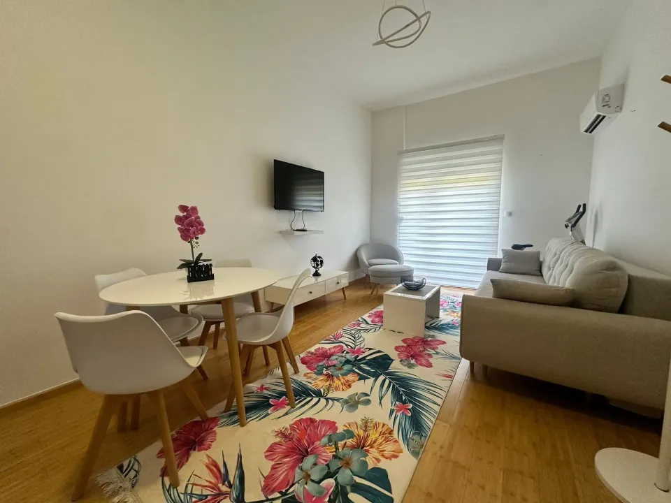 Izdavanje, jednosoban stan, 42m², Šušanj, Bar