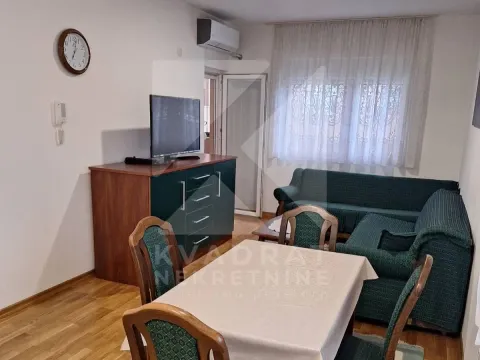 Izdavanje, jednosoban stan, 45m², Tuški Put, Podgorica - image 2