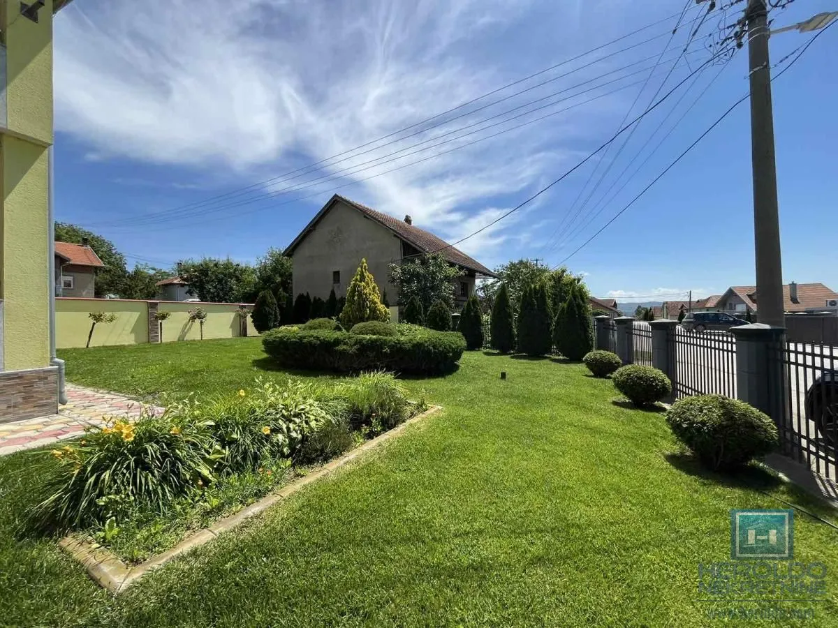 Prodaja, kuća, 302m², Vinorača, Jagodina
