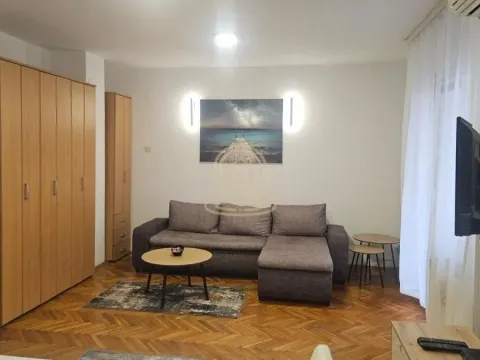 Izdavanje, jednosoban stan, 33m², Grbavica, Novi Sad Sve Podlokacije - image 2