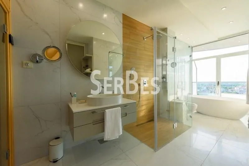 Prodaja, trosoban stan, 230m², Bulevar Evrope, Novi Sad Sve Podlokacije