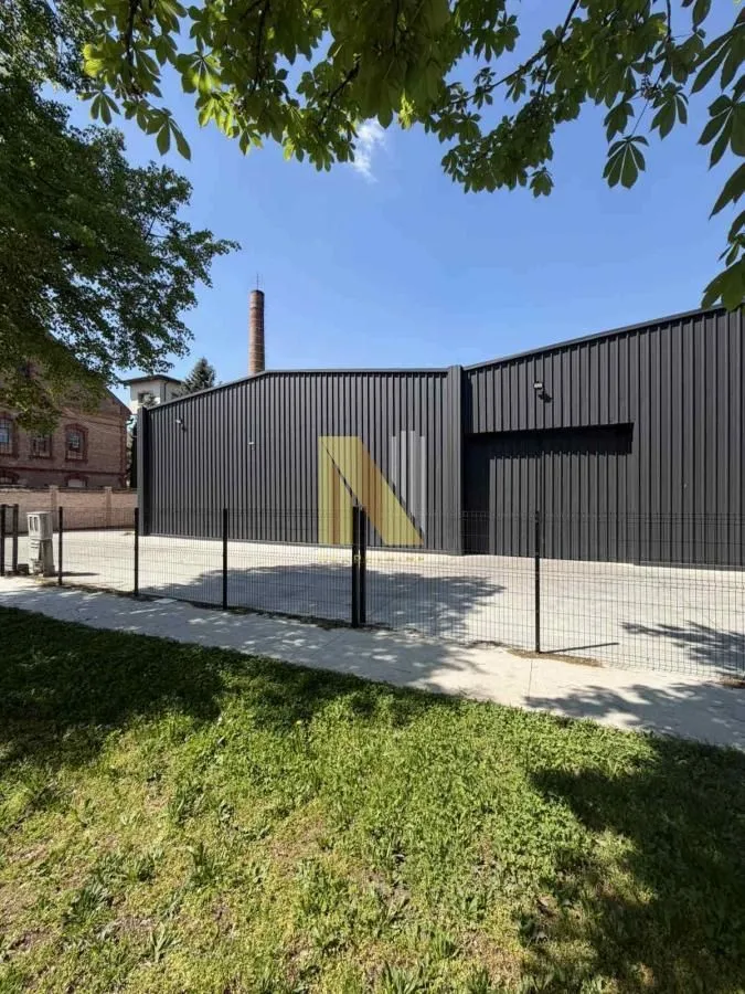Rent, office space, 1574m², Apatin, Srbija