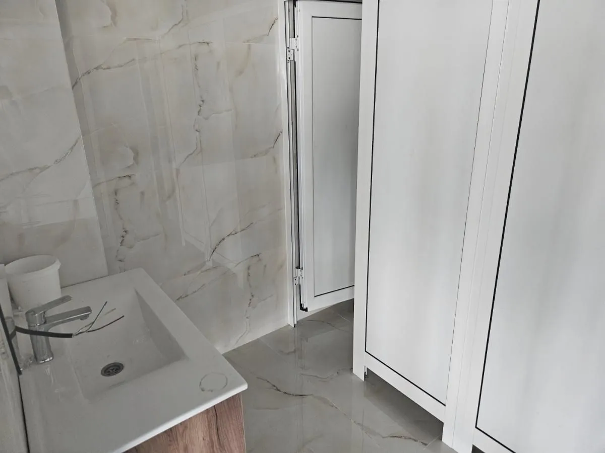Rent, office space, 1400m², Karaburma, Palilula Sve Podlokacije