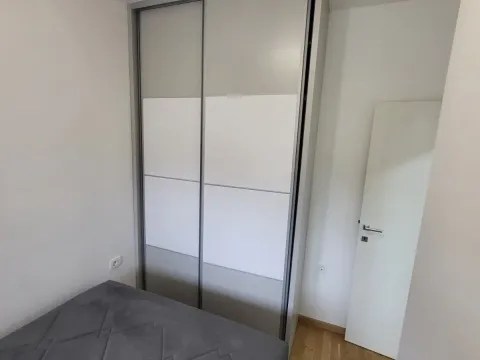 Rent, one bedroom apartment, 35m², Stara Varoš, Podgorica - image 7