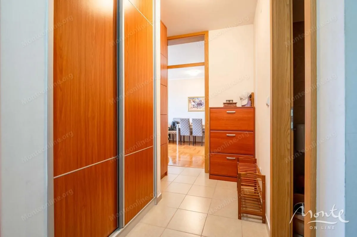 Sale, two bedroom apartment, 69m², Bar, Crna Gora