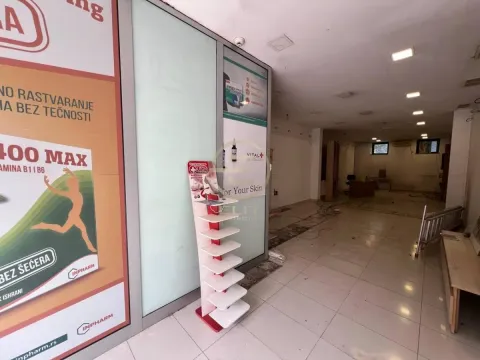 Izdavanje, poslovni prostor, 109m², Bulevar Oslobodjenja, Novi Sad Sve Podlokacije - image 11