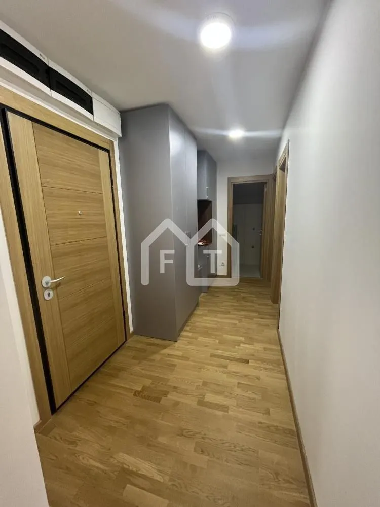 Izdavanje, trosoban stan, 65m², Južni Bulevar, Vračar Sve Podlokacije