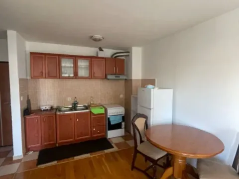 Izdavanje, jednosoban stan, 36m², Kod Big Fashion-a, Podgorica - image 4