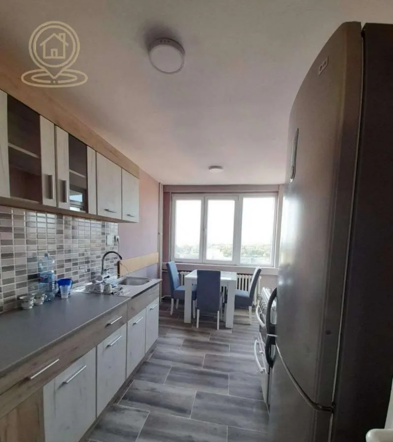 Izdavanje, trosoban stan, 68m², Crveni Krst, Niš