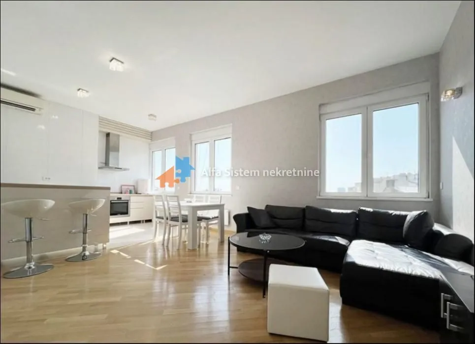 Izdavanje, dvosoban stan, 54m², Stari Grad, Beograd