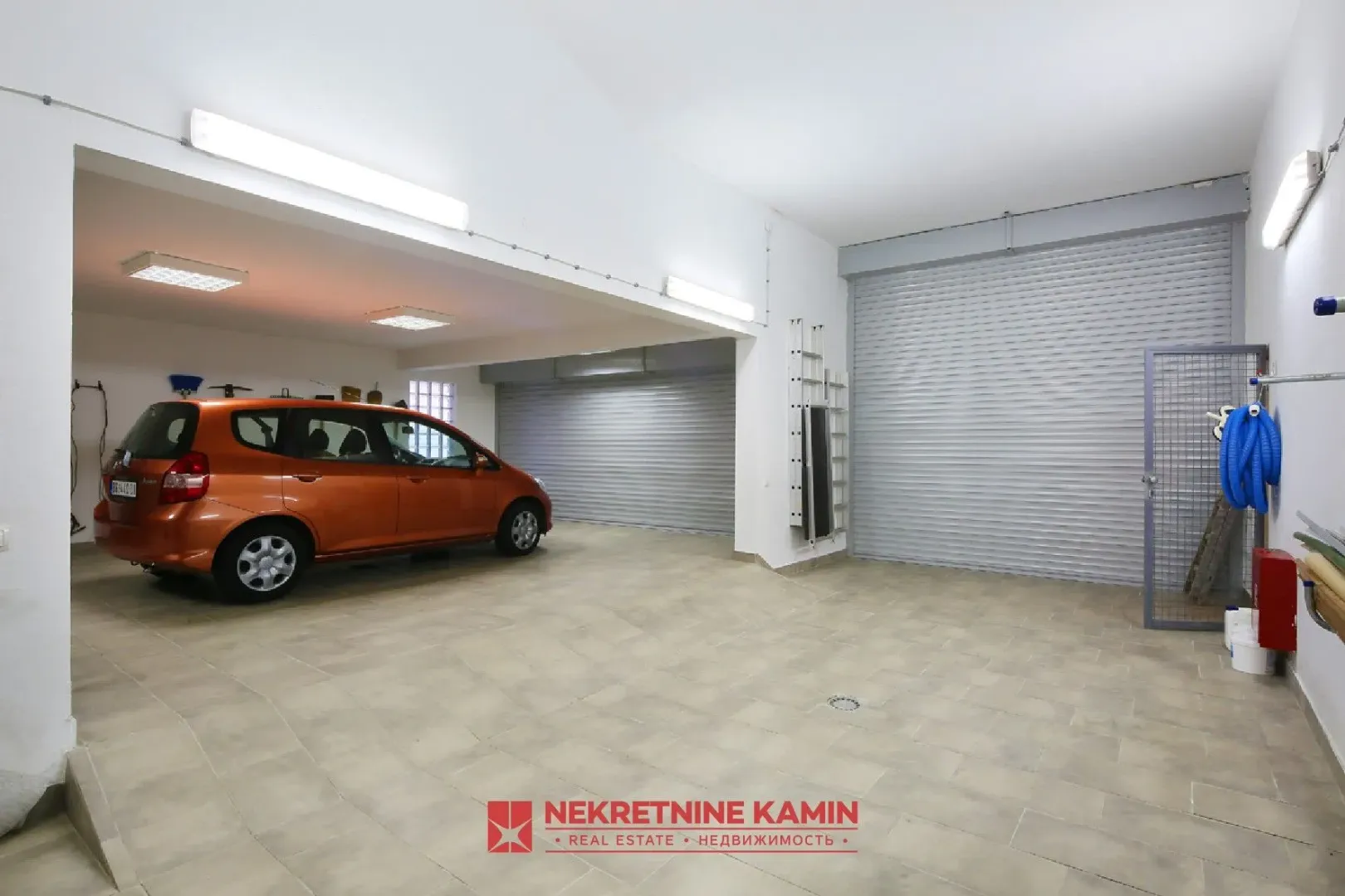 Sale, house, 348m², Centar, Budva