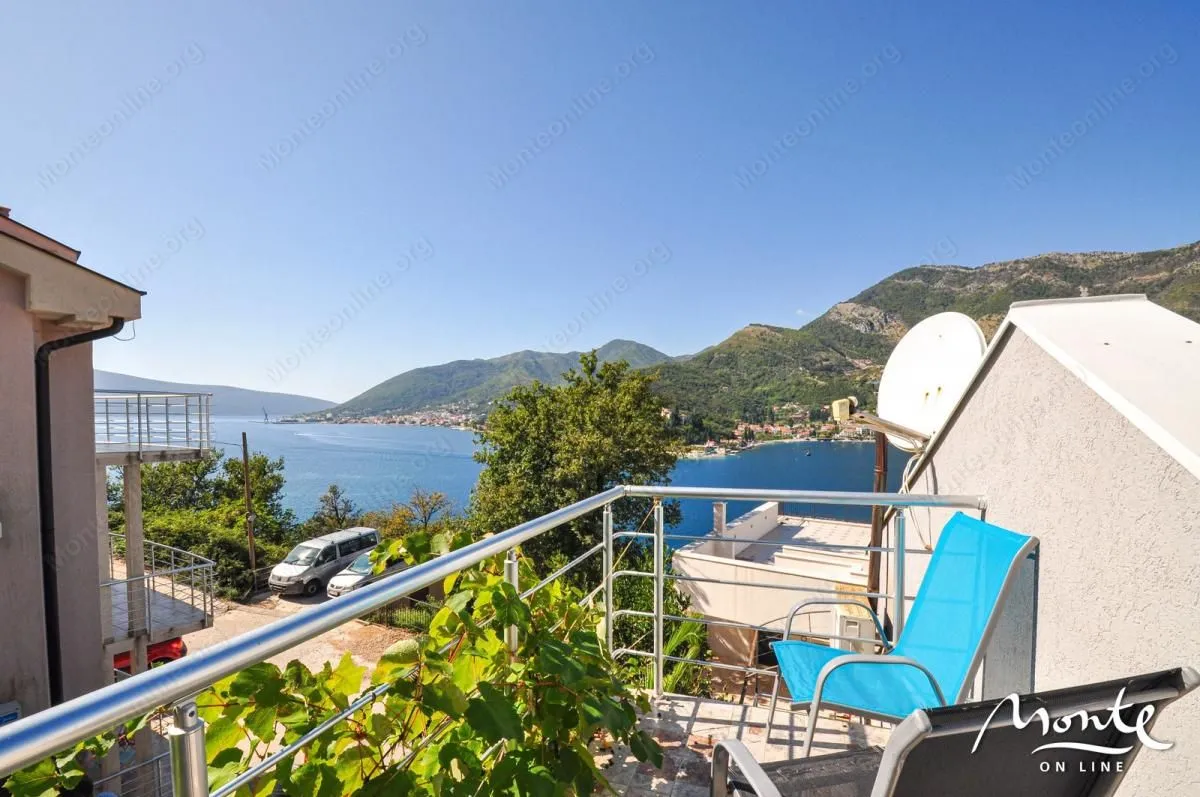 Prodaja, kuća, 110m², Lepetani, Tivat