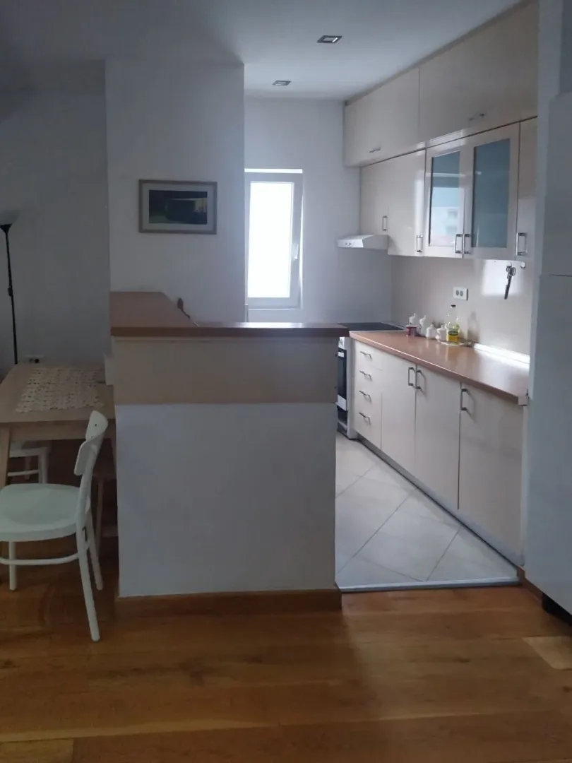 Rent, two bedroom apartment, 90m², Velji Vinogradi, Budva