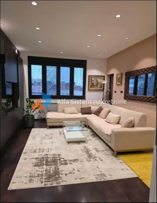 Rent, four bedroom apartment, 95m², Stari Grad, Beograd