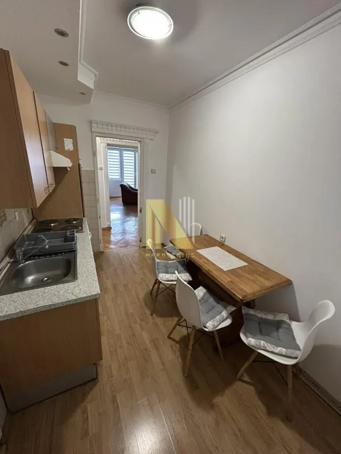 Izdavanje, dvosoban stan, 59m², Adamovićevo Naselje, Novi Sad Sve Podlokacije