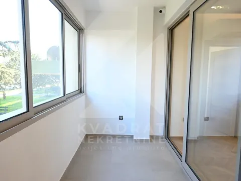 Izdavanje, poslovni prostor, 106m², Baston, Podgorica - image 23