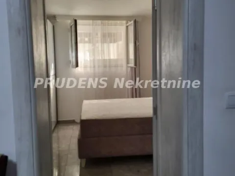 Rent, three bedroom apartment, 70m², Stari Grad, Beograd - image 6