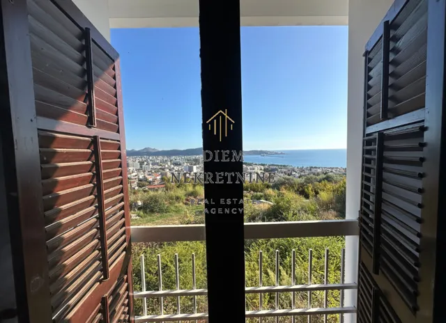 Sale, house, 270m², Šušanj, Bar