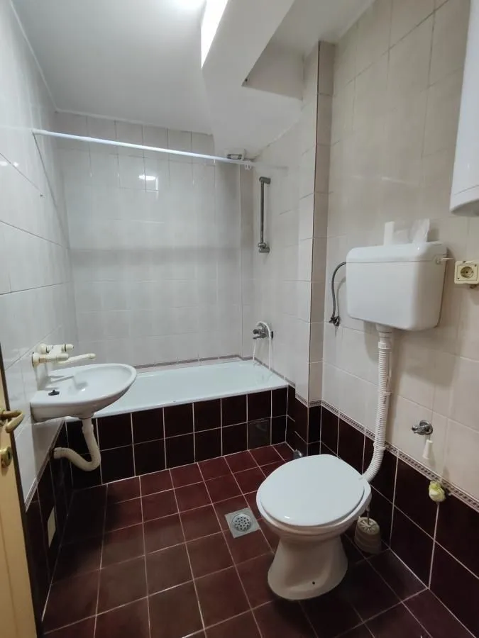 Izdavanje, dvosoban stan, 54m², Aqua park, Jagodina