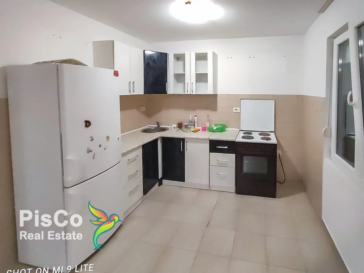 Izdavanje, kuća, 100m², Podgorica, Crna Gora