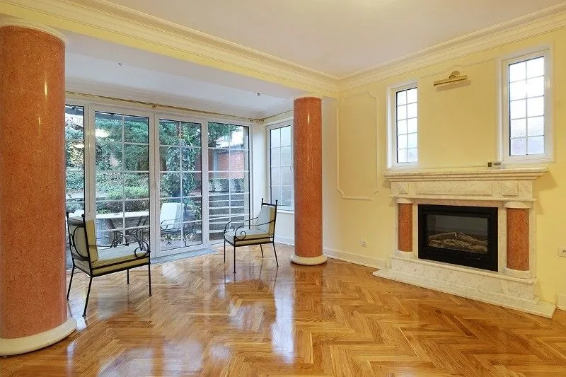 Izdavanje, kuća, 375m², Savski Venac, Beograd