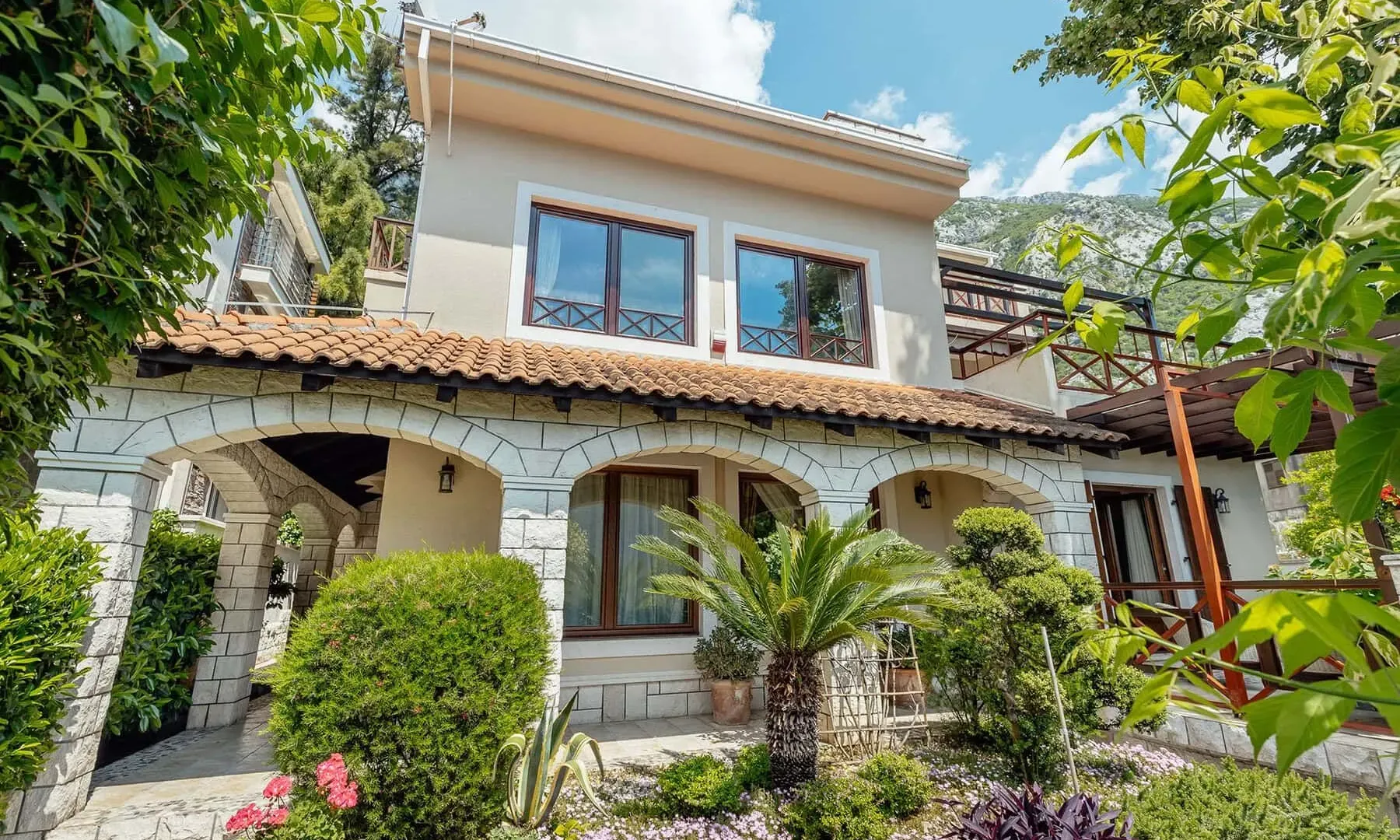 Sale, house, 354m², Kotor, Crna Gora
