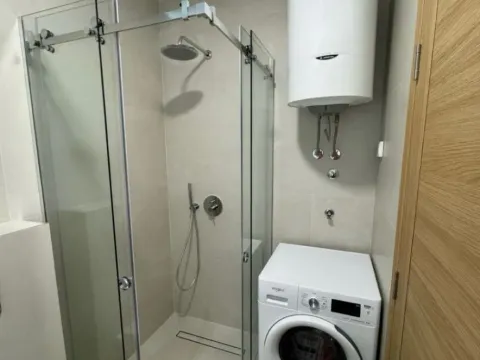 Izdavanje, dvosoban stan, 69m², City Kvart, Podgorica - image 9