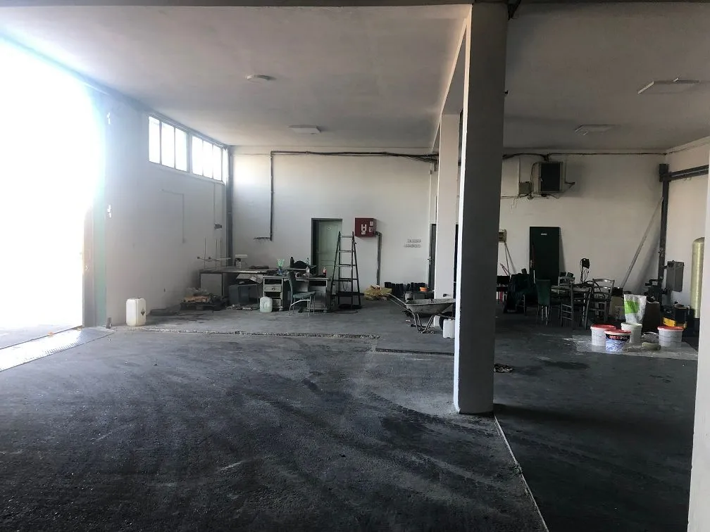 Rent, office space, 1300m², Krnjaca, Palilula Sve Podlokacije