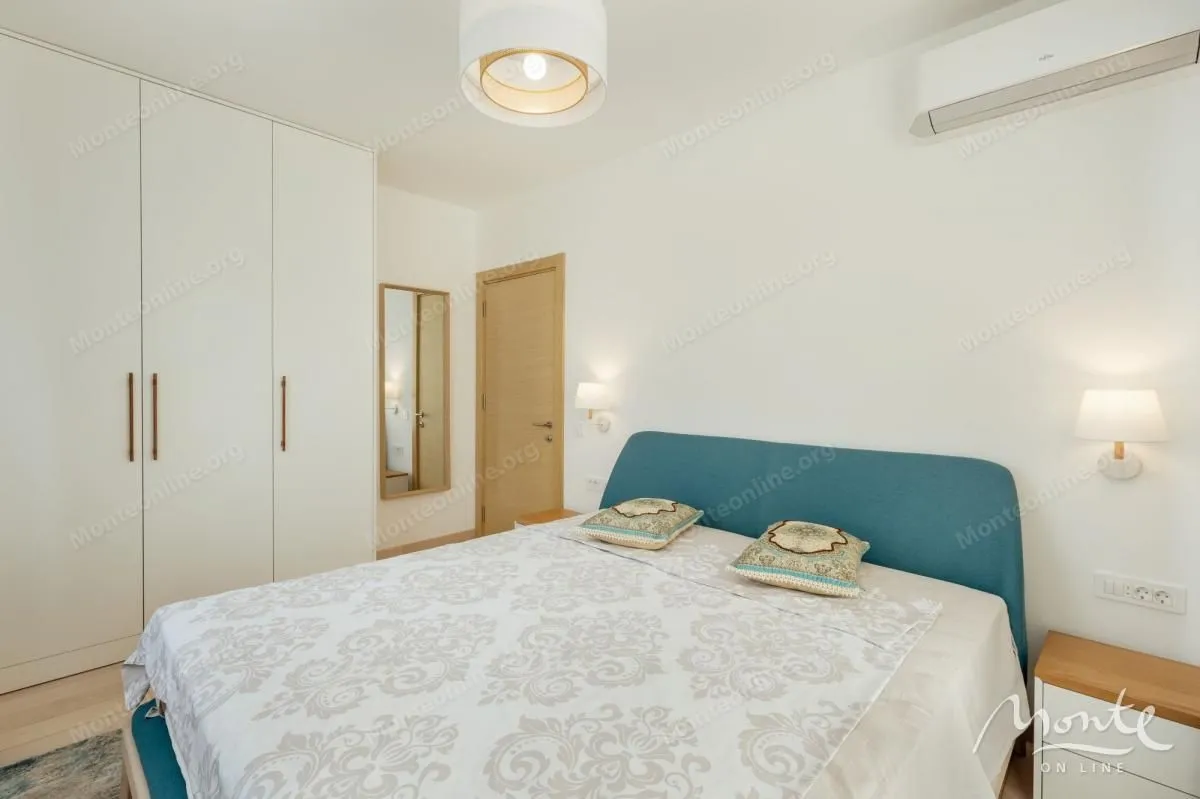 Prodaja, jednosoban stan, 65m², Herceg Novi, Crna Gora