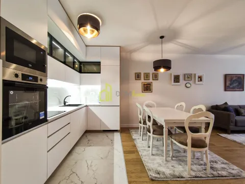 Izdavanje, dvosoban stan, 81m², Preko Morače, Podgorica - image 11