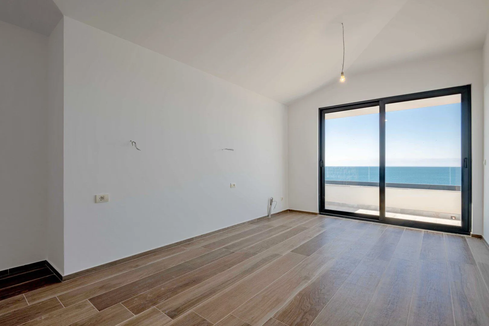 Sale, house, 370m², Utjeha, Bar