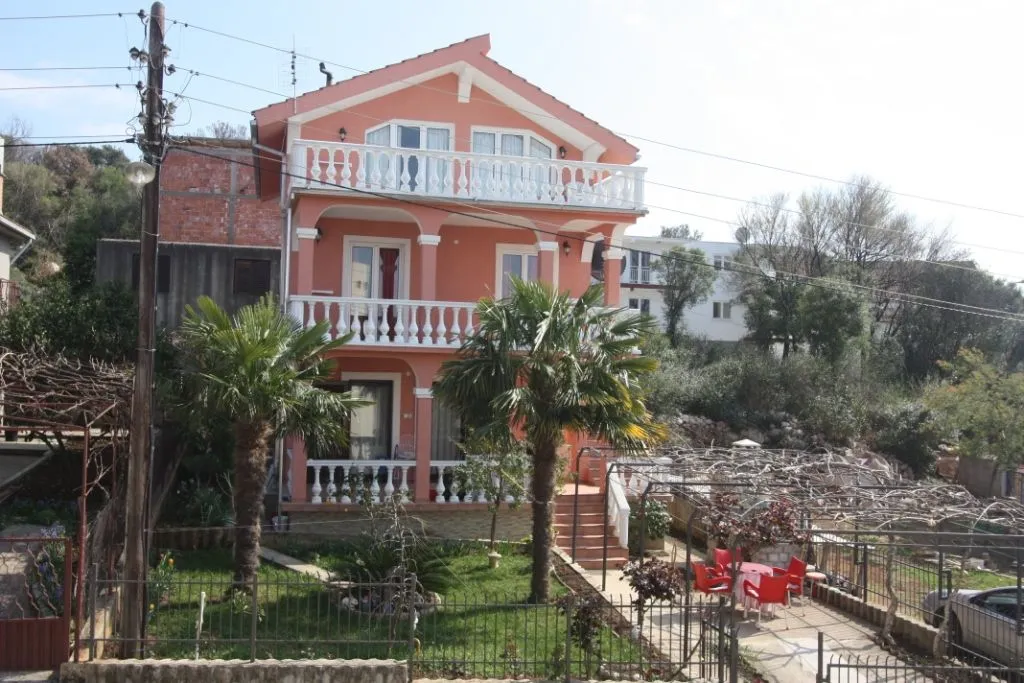 Sale, house, 130m², Utjeha, Bar