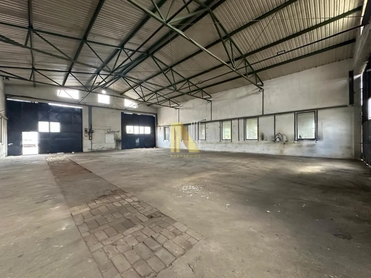 Rent, office space, 300m², Sajlovo, Novi Sad Sve Podlokacije