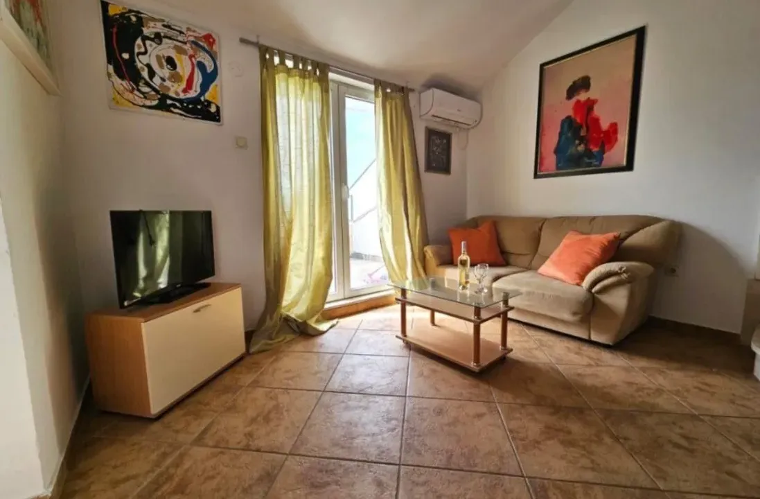 Rent, three bedroom apartment, 75m², Krivi Most, Podgorica