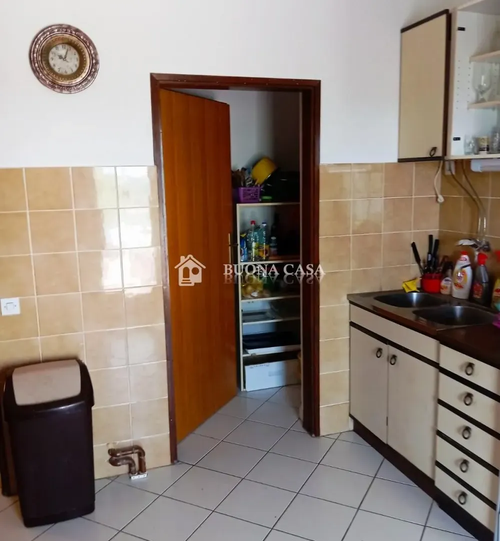 Prodaja, kuća, 205m², Jugovo, Smederevo